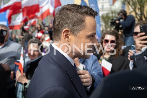  12.04.2025 BOLESLAWIEC<br />
SPOTKANIE RAFALA TRZASKOWSKIEGO Z MIESZKANCAMI<br />
N/Z RAFAL TRZASKOWSKI<br />
FOT. MARCIN BANASZKIEWICZ/FOTONEWS  