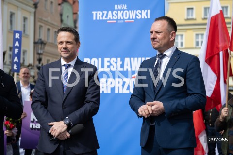  12.04.2025 BOLESLAWIEC<br />
SPOTKANIE RAFALA TRZASKOWSKIEGO Z MIESZKANCAMI<br />
N/Z RAFAL TRZASKOWSKI PIOTR BORYS<br />
FOT. MARCIN BANASZKIEWICZ/FOTONEWS  