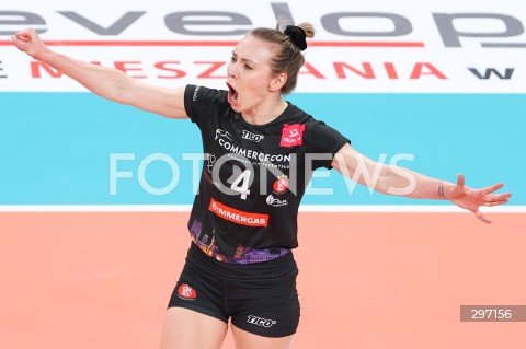  15.04.2025 RZESZOW <br />
SIATKOWKA <br />
TAURONLIGA LIGA SIATKOWKI KOBIET LSK 2024/2025 <br />
POLISH WOMEN VOLLEYBALL LEAGUE <br />
FINAL - MECZ FINALOWY - 1. MECZ <br />
MECZ KS DEVELOPRES RZESZOW - LKS COMMERCECON LODZ <br />
N/Z MARLENA KOWALEWSKA RADOSC EMOCJE SYLWETKA <br />
 