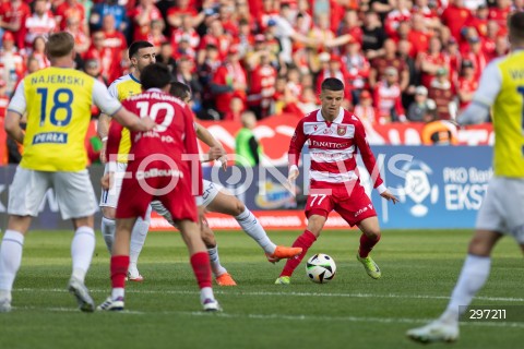  19.04.2025 LODZ <br />
PILKA NOZNA - PKO BP EKSTRAKLASA<br />
WIDZEW LODZ - MOTOR LUBLIN<br />
N/Z JAKUB SYPEK<br />
 