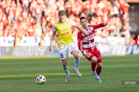  19.04.2025 LODZ <br />
PILKA NOZNA - PKO BP EKSTRAKLASA<br />
WIDZEW LODZ - MOTOR LUBLIN<br />
N/Z LUBOMIR TUPTA ARKADIUSZ NAJEMSKI<br />
 
