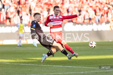  19.04.2025 LODZ <br />
PILKA NOZNA - PKO BP EKSTRAKLASA<br />
WIDZEW LODZ - MOTOR LUBLIN<br />
N/Z LUBOMIR TUPTA GASPER TRATNIK<br />
 