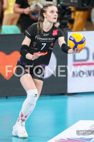  22.04.2025 RZESZOW<br />
SIATKOWKA<br />
TAURONLIGA LIGA SIATKOWKI KOBIET LSK 2024/2025<br />
POLISH WOMEN VOLLEYBALL LEAGUE<br />
FINAL - MECZ FINALOWY - 3. MECZ<br />
MECZ KS DEVELOPRES RZESZOW - LKS COMMERCECON LODZ<br />
KS DEVELOPRES RZESZOW MISTRZEM POLSKI <br />
N/Z WERONIKA GIERSZEWSKA SYLWETKA <br />
 