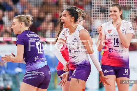  22.04.2025 RZESZOW<br />
SIATKOWKA<br />
TAURONLIGA LIGA SIATKOWKI KOBIET LSK 2024/2025<br />
POLISH WOMEN VOLLEYBALL LEAGUE<br />
FINAL - MECZ FINALOWY - 3. MECZ<br />
MECZ KS DEVELOPRES RZESZOW - LKS COMMERCECON LODZ<br />
KS DEVELOPRES RZESZOW MISTRZEM POLSKI <br />
N/Z SABRINA DE JESUS MACHADO ALEKSANDRA SZCZYGLOWSKA MONIKA FEDUSIO RADOSC EMOCJE <br />
 