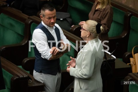  23.04.2025 WARSZAWA<br />
POSIEDZENIE SEJMU RP<br />
N/Z MARCIN JOZEFACIUK HENRYKA KRZYWONOS<br />
FOT. MARCIN BANASZKIEWICZ/FOTONEWS  