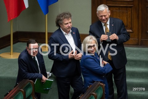  23.04.2025 WARSZAWA<br />
POSIEDZENIE SEJMU RP<br />
N/Z MILOSZ MOTYKA JACEK KARNOWSKI MAREK SUSKI MARZENA CZARNECKA<br />
FOT. MARCIN BANASZKIEWICZ/FOTONEWS  