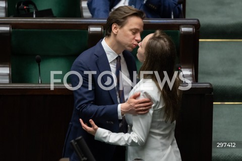  23.04.2025 WARSZAWA<br />
POSIEDZENIE SEJMU RP<br />
N/Z KRZYSZTOF BOSAK KARINA BOSAK<br />
FOT. MARCIN BANASZKIEWICZ/FOTONEWS  