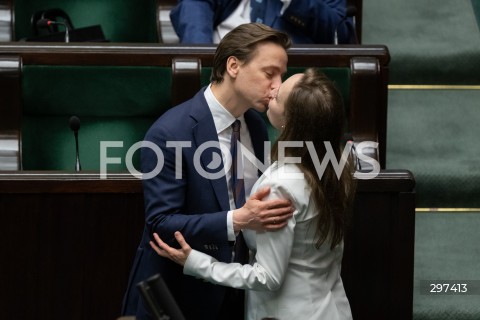  23.04.2025 WARSZAWA<br />
POSIEDZENIE SEJMU RP<br />
N/Z KRZYSZTOF BOSAK KARINA BOSAK<br />
FOT. MARCIN BANASZKIEWICZ/FOTONEWS  