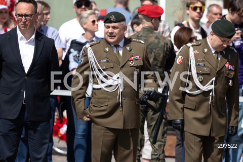  02.05.2025 WARSZAWA<br />
OBCHODY SWIETA FLAGI RZECZYPOSPOLITEJ POLSKIEJ UROCZYSTOSC PODNIESIENIA FLAGI PANSTWOWEJ NA WIEZY ZEGAROWEJ ZAMKU KROLEWSKIEGO Z UDZIALEM PREZYDENTA<br />
NZ. WIESLAW KUKULA<br />
FOT. ANTONI BYSZEWSKI/FOTONEWS 