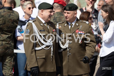  02.05.2025 WARSZAWA<br />
OBCHODY SWIETA FLAGI RZECZYPOSPOLITEJ POLSKIEJ UROCZYSTOSC PODNIESIENIA FLAGI PANSTWOWEJ NA WIEZY ZEGAROWEJ ZAMKU KROLEWSKIEGO Z UDZIALEM PREZYDENTA<br />
NZ. WIESLAW KUKULA MACIEJ KLISZ <br />
FOT. ANTONI BYSZEWSKI/FOTONEWS 