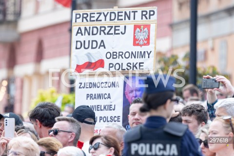  03.05.2025 WARSZAWA <br />
OBCHODY SWIETA NARODOWEGO KONSTYTUCJI 3 MAJA NA PLACU ZAMKOWYM<br />
NZ. BANER<br />
FOT. ANTONI BYSZEWSKI/FOTONEWS 