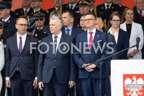  04.05.2025 WARSZAWA<br />
CENTRALNE OBCHODY DNIA STRAZAKA NA PLACU PILSUDSKIEGO W WARSZAWIE<br />
N/Z TOMASZ SIEMONIAK SZYMON HOLOWNIA DARIUSZ KLIMCZAK<br />
FOT. ANTONI BYSZEWSKI/FOTONEWS 