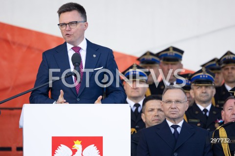  04.05.2025 WARSZAWA<br />
CENTRALNE OBCHODY DNIA STRAZAKA NA PLACU PILSUDSKIEGO W WARSZAWIE<br />
N/Z SZYMON HOLOWNIA PREZYDENT ANDRZEJ DUDA<br />
FOT. ANTONI BYSZEWSKI/FOTONEWS 