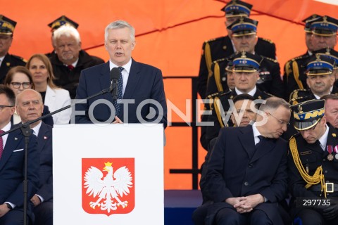  04.05.2025 WARSZAWA<br />
CENTRALNE OBCHODY DNIA STRAZAKA NA PLACU PILSUDSKIEGO W WARSZAWIE<br />
N/Z TOMASZ SIEMONIAK PREZYDENT ANDRZEJ DUDA<br />
FOT. ANTONI BYSZEWSKI/FOTONEWS 