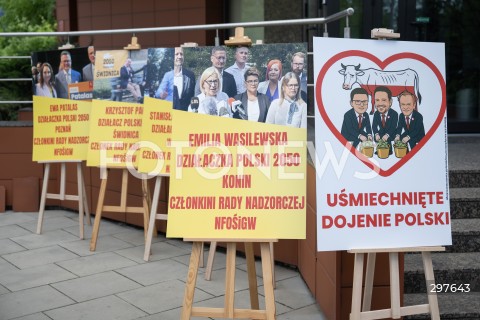  04.05.2025 WARSZAWA<br />
KONFERENCJA PRASOWA MATEUSZA MORAWIECKIEGO<br />
N/Z BANERY POLSKA 2050<br />
FOT. MARCIN BANASZKIEWICZ/FOTONEWS  