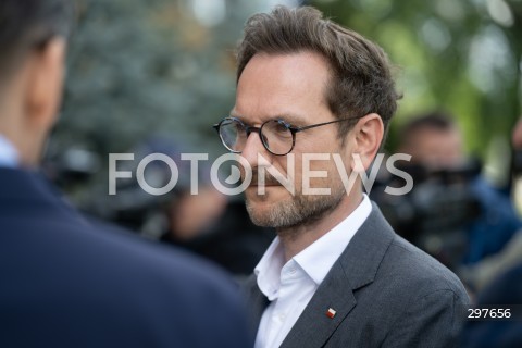  04.05.2025 WARSZAWA<br />
KONFERENCJA PRASOWA MATEUSZA MORAWIECKIEGO<br />
N/Z WALDEMAR BUDA<br />
FOT. MARCIN BANASZKIEWICZ/FOTONEWS  