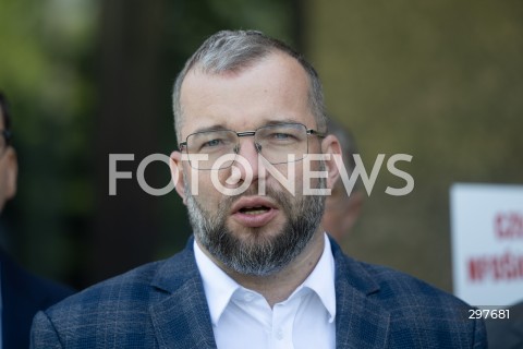  04.05.2025 WARSZAWA<br />
KONFERENCJA PRASOWA MATEUSZA MORAWIECKIEGO<br />
N/Z GRZEGORZ PUDA<br />
FOT. MARCIN BANASZKIEWICZ/FOTONEWS  