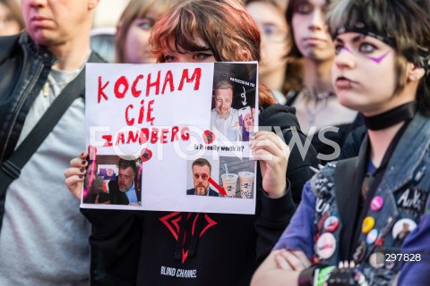  06.05.2025 LODZ<br />
SPOTKANIE Z ADRIANEM ZANDBERGIEM W LODZI<br />
N/Z PLAKAT ADRIAN ZANDBERG<br />
 