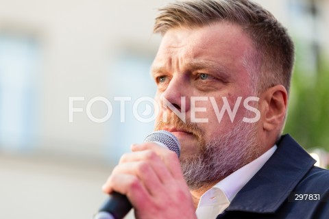  06.05.2025 LODZ<br />
SPOTKANIE Z ADRIANEM ZANDBERGIEM W LODZI<br />
N/Z ADRIAN ZANDBERG<br />
 