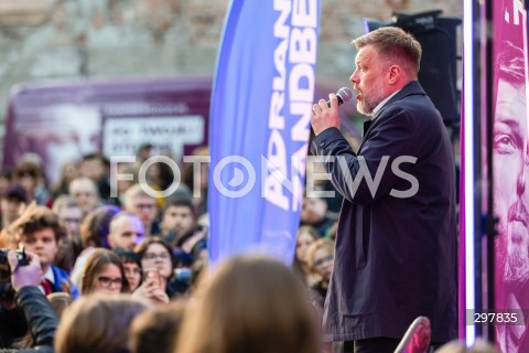  06.05.2025 LODZ<br />
SPOTKANIE Z ADRIANEM ZANDBERGIEM W LODZI<br />
N/Z ADRIAN ZANDBERG<br />
 