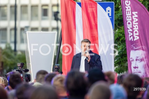  06.05.2025 LODZ<br />
SPOTKANIE Z ADRIANEM ZANDBERGIEM W LODZI<br />
N/Z ADRIAN ZANDBERG<br />
 