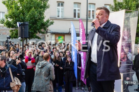  06.05.2025 LODZ<br />
SPOTKANIE Z ADRIANEM ZANDBERGIEM W LODZI<br />
N/Z ADRIAN ZANDBERG<br />
 