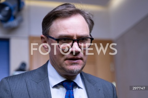  06.05.2025 WARSZAWA<br />
KONFERENCJA PRASOWA RADOSLAWA SIKORSKIEGO<br />
N/Z PAWEL WRONSKI<br />
FOT. MARCIN BANASZKIEWICZ/FOTONEWS  