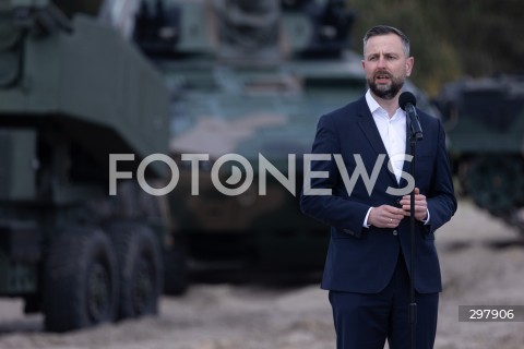  08.05.2025 WARSZAWA<br />
UROCZYSTY APEL Z OKAZJI NARODOWEGO DNIA ZWYCIESTWA W 1 WARSZAWSKIEJ BRYGADZIE PANCERNEJ<br />
N/Z WLADYSLAW KOSINIAK - KAMYSZ<br />
FOT. ANTONI BYSZEWSKI/FOTONEWS 