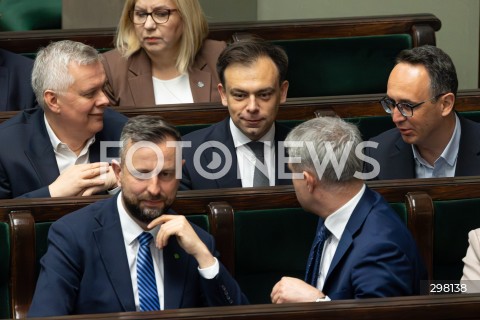  09.05.2025 WARSZAWA<br />
34. POSIEDZENIE SEJMU<br />
N/Z ANDRZEJ DOMANSKI WLADYSLAW KOSINIAK - KAMYSZ<br />
FOT. ANTONI BYSZEWSKI/FOTONEWS 