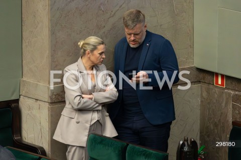  09.05.2025 WARSZAWA<br />
34. POSIEDZENIE SEJMU<br />
N/Z BARBARA NOWACKA ADRIAN ZANDBERG<br />
FOT. ANTONI BYSZEWSKI/FOTONEWS 