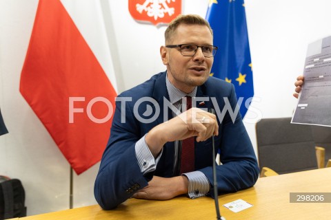  09.05.2025 WARSZAWA<br />
34. POSIEDZENIE SEJMU POSIEDZENIE KOMISJI SPRAWIEDLIWOSCI I PRAW CZLOWIEKA<br />
N/Z MICHAL WOS<br />
FOT. ANTONI BYSZEWSKI/FOTONEWS 