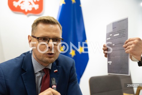  09.05.2025 WARSZAWA<br />
34. POSIEDZENIE SEJMU POSIEDZENIE KOMISJI SPRAWIEDLIWOSCI I PRAW CZLOWIEKA<br />
N/Z MICHAL WOS<br />
FOT. ANTONI BYSZEWSKI/FOTONEWS 