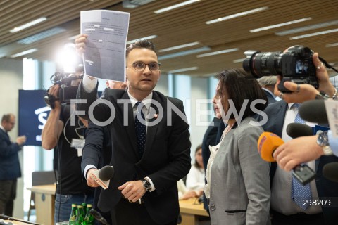  09.05.2025 WARSZAWA<br />
34. POSIEDZENIE SEJMU POSIEDZENIE KOMISJI SPRAWIEDLIWOSCI I PRAW CZLOWIEKA<br />
N/Z ADRIAN WITCZAK<br />
FOT. ANTONI BYSZEWSKI/FOTONEWS 