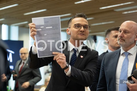  09.05.2025 WARSZAWA<br />
34. POSIEDZENIE SEJMU POSIEDZENIE KOMISJI SPRAWIEDLIWOSCI I PRAW CZLOWIEKA<br />
N/Z ADRIAN WITCZAK<br />
FOT. ANTONI BYSZEWSKI/FOTONEWS 