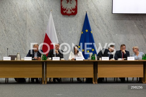  09.05.2025 WARSZAWA<br />
34. POSIEDZENIE SEJMU POSIEDZENIE KOMISJI SLEDCZEJ DS. PEGASUSA<br />
N/Z KOMISJA<br />
FOT. ANTONI BYSZEWSKI/FOTONEWS 