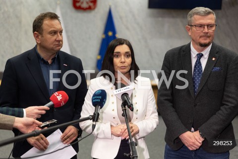  09.05.2025 WARSZAWA<br />
34. POSIEDZENIE SEJMU POSIEDZENIE KOMISJI SLEDCZEJ DS. PEGASUSA<br />
N/Z MARCIN BOSACKI TOMASZ TRELA MAGDALENA SROKA<br />
FOT. ANTONI BYSZEWSKI/FOTONEWS 