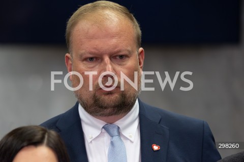  09.05.2025 WARSZAWA<br />
34. POSIEDZENIE SEJMU POSIEDZENIE KOMISJI SLEDCZEJ DS. PEGASUSA<br />
N/Z WITOLD ZEMBACZYNSKI<br />
FOT. ANTONI BYSZEWSKI/FOTONEWS 