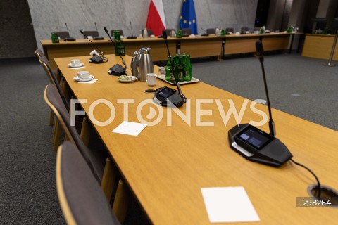  09.05.2025 WARSZAWA<br />
34. POSIEDZENIE SEJMU POSIEDZENIE KOMISJI SLEDCZEJ DS. PEGASUSA<br />
N/Z PUSTE MIEJSCE SWIADKA<br />
FOT. ANTONI BYSZEWSKI/FOTONEWS 