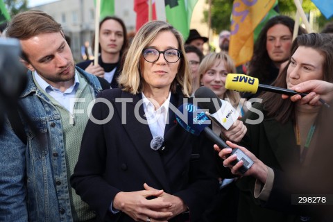  12.05.2025 WARSZAWA<br />
DEBATA WYBORCZA W TELEWIZJI POLSKIEJ<br />
N/Z MAGDALENA BIEJAT<br />
FOT. ANTONI BYSZEWSKI/FOTONEWS 