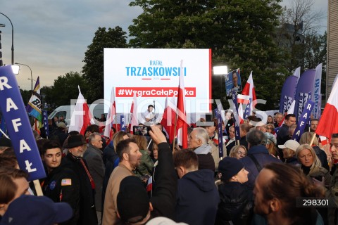  12.05.2025 WARSZAWA<br />
DEBATA WYBORCZA W TELEWIZJI POLSKIEJ<br />
N/Z WIEC RAFALA TRZASKOWSKIEGO<br />
FOT. ANTONI BYSZEWSKI/FOTONEWS 