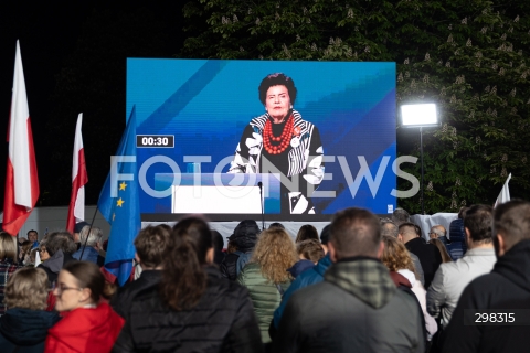  12.05.2025 WARSZAWA<br />
WIEC WYBORCZY RAFALA TRZASKOWSKIEGO PO DEBACIE W TELEWIZJI POLSKIEJ W WARSZAWIE<br />
N/Z WYSTAPIENIE JOANNY SENYSZYN NA DEBACIE<br />
FOT. ANTONI BYSZEWSKI/FOTONEWS 
