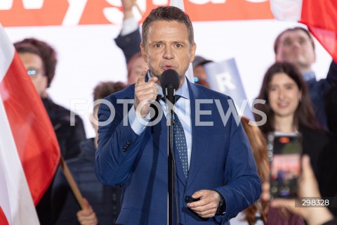  12.05.2025 WARSZAWA<br />
WIEC WYBORCZY RAFALA TRZASKOWSKIEGO PO DEBACIE W TELEWIZJI POLSKIEJ W WARSZAWIE<br />
N/Z RAFAL TRZASKOWSKI<br />
FOT. ANTONI BYSZEWSKI/FOTONEWS 