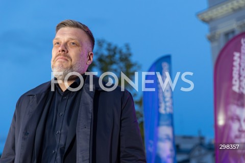  15.05.2025 WARSZAWA<br />
WIEC PRZEDWYBORCZY KANDYDATA NA PREZYDENTA RP ADRIANA ZANDBERGA W WARSZAWIE<br />
N/Z ADRIAN ZANDBERG<br />
FOT. ANTONI BYSZEWSKI/FOTONEWS 