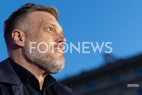  15.05.2025 WARSZAWA<br />
WIEC PRZEDWYBORCZY KANDYDATA NA PREZYDENTA RP ADRIANA ZANDBERGA W WARSZAWIE<br />
N/Z ADRIAN ZANDBERG<br />
FOT. ANTONI BYSZEWSKI/FOTONEWS 