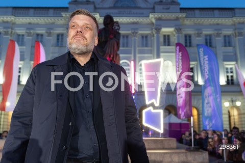  15.05.2025 WARSZAWA<br />
WIEC PRZEDWYBORCZY KANDYDATA NA PREZYDENTA RP ADRIANA ZANDBERGA W WARSZAWIE<br />
N/Z ADRIAN ZANDBERG<br />
FOT. ANTONI BYSZEWSKI/FOTONEWS 