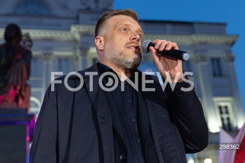  15.05.2025 WARSZAWA<br />
WIEC PRZEDWYBORCZY KANDYDATA NA PREZYDENTA RP ADRIANA ZANDBERGA W WARSZAWIE<br />
N/Z ADRIAN ZANDBERG<br />
FOT. ANTONI BYSZEWSKI/FOTONEWS 