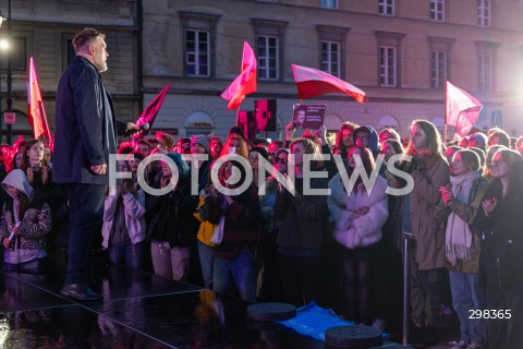  15.05.2025 WARSZAWA<br />
WIEC PRZEDWYBORCZY KANDYDATA NA PREZYDENTA RP ADRIANA ZANDBERGA W WARSZAWIE<br />
N/Z ADRIAN ZANDBERG<br />
FOT. ANTONI BYSZEWSKI/FOTONEWS 