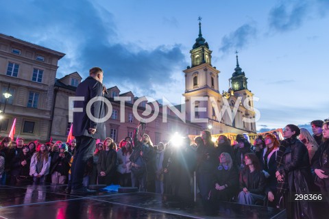  15.05.2025 WARSZAWA<br />
WIEC PRZEDWYBORCZY KANDYDATA NA PREZYDENTA RP ADRIANA ZANDBERGA W WARSZAWIE<br />
N/Z ADRIAN ZANDBERG<br />
FOT. ANTONI BYSZEWSKI/FOTONEWS 