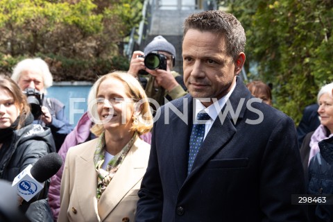  18.05.2025 WARSZAWA<br />
WYBORY PREZYDENCKIE 2025 W WARSZAWIE<br />
GLOSOWANIE PREZYDENTA M.ST WARSZAWY RAFALA TRZASKOWSKIEGO WRAZ Z ZONA<br />
N/Z RAFAL TRZASKOWSKI MALGORZATA TRZASKOWSKA<br />
FOT. ANTONI BYSZEWSKI/FOTONEWS 