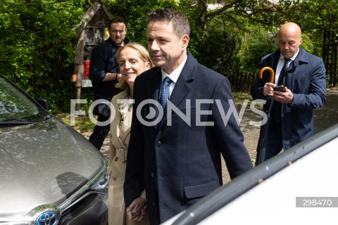  18.05.2025 WARSZAWA<br />
WYBORY PREZYDENCKIE 2025 W WARSZAWIE<br />
GLOSOWANIE PREZYDENTA M.ST WARSZAWY RAFALA TRZASKOWSKIEGO WRAZ Z ZONA<br />
N/Z RAFAL TRZASKOWSKI MALGORZATA TRZASKOWSKA<br />
FOT. ANTONI BYSZEWSKI/FOTONEWS 